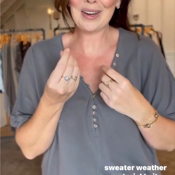 Neuflora Style T-shirt | Size Small - Picture 8 of 9